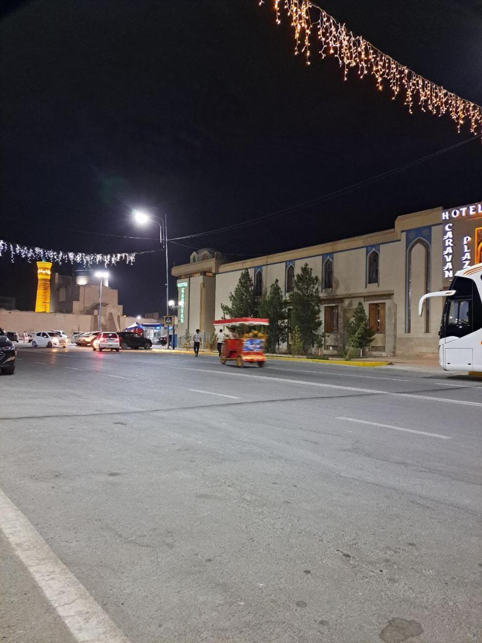 Caravan Plaza Inn Boutique Бухара Екстер'єр фото