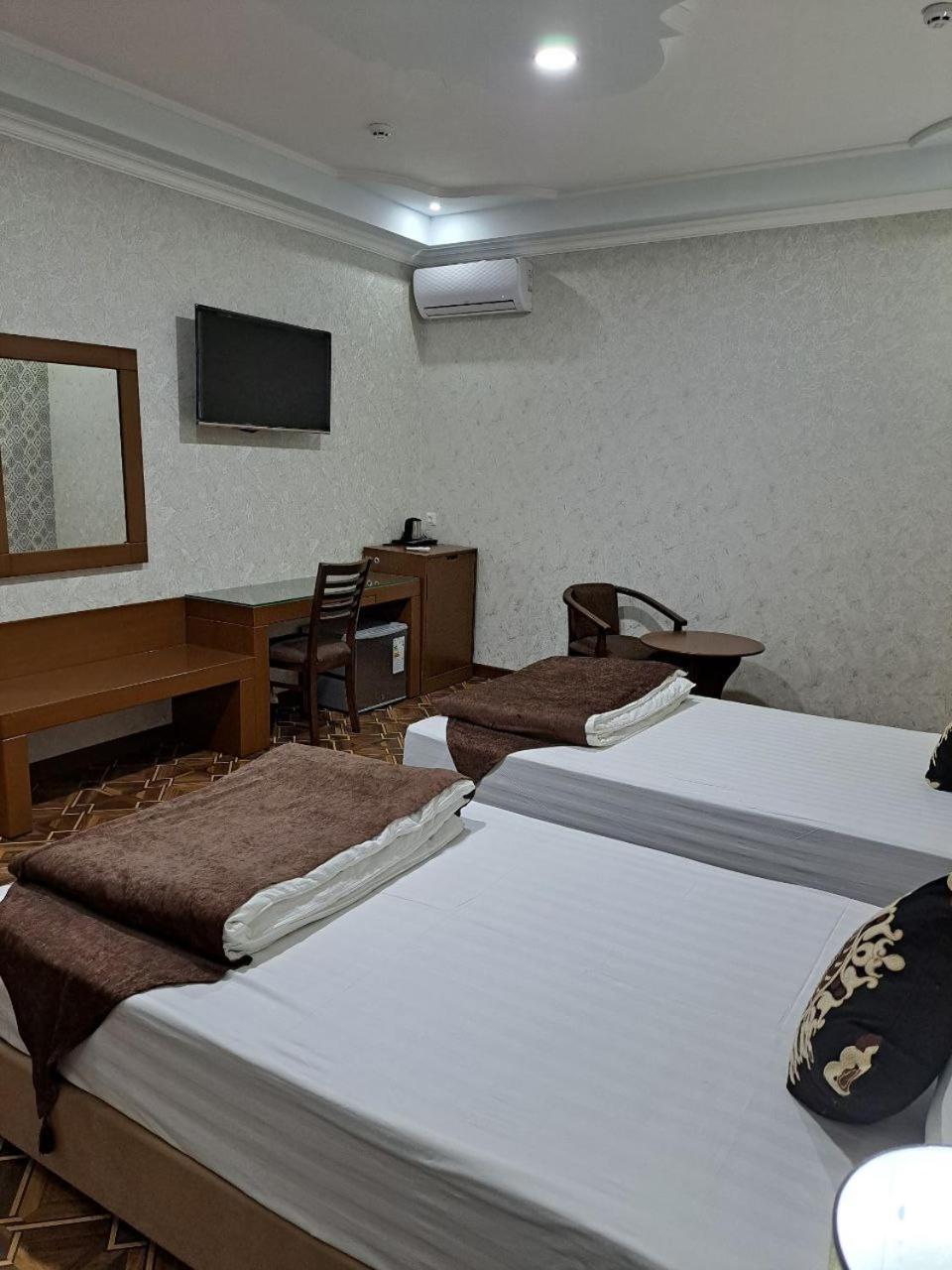 Caravan Plaza Inn Boutique Бухара Екстер'єр фото