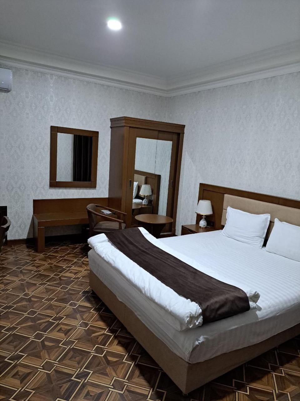 Caravan Plaza Inn Boutique Бухара Екстер'єр фото