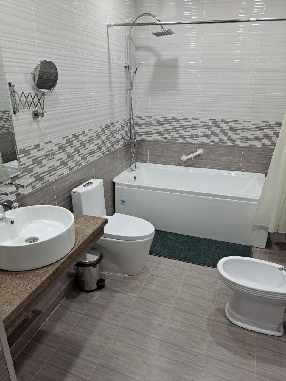Caravan Plaza Inn Boutique Бухара Екстер'єр фото