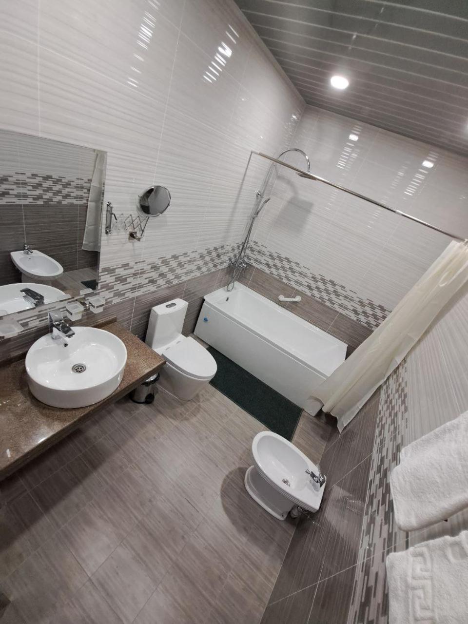 Caravan Plaza Inn Boutique Бухара Екстер'єр фото